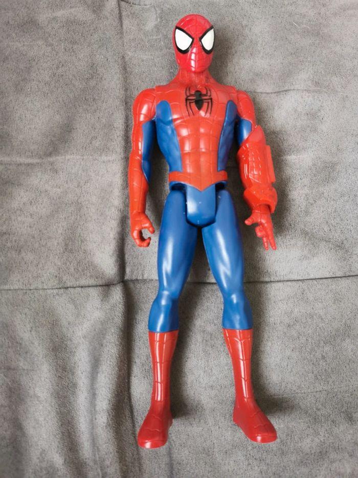 Figurine Marvel Spiderman Hasbro 2018 - photo numéro 1