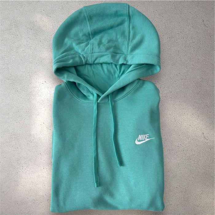 Pull à capuche Nike - photo numéro 1