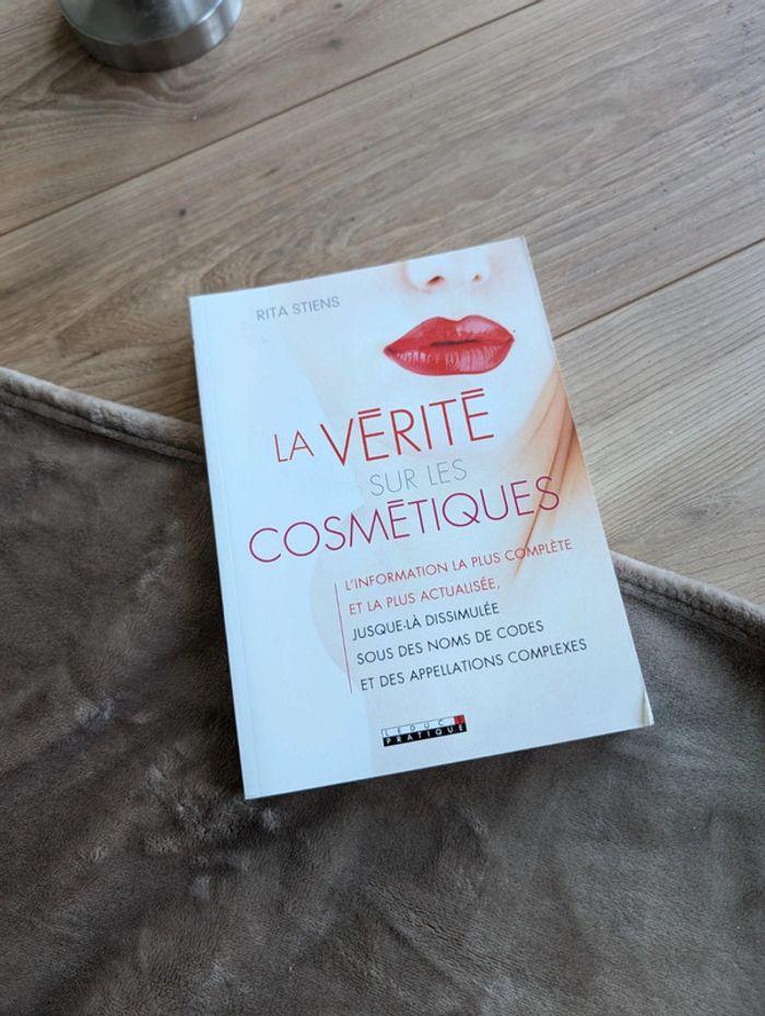 La vérité sur les cosmétiques - Broché - photo numéro 1