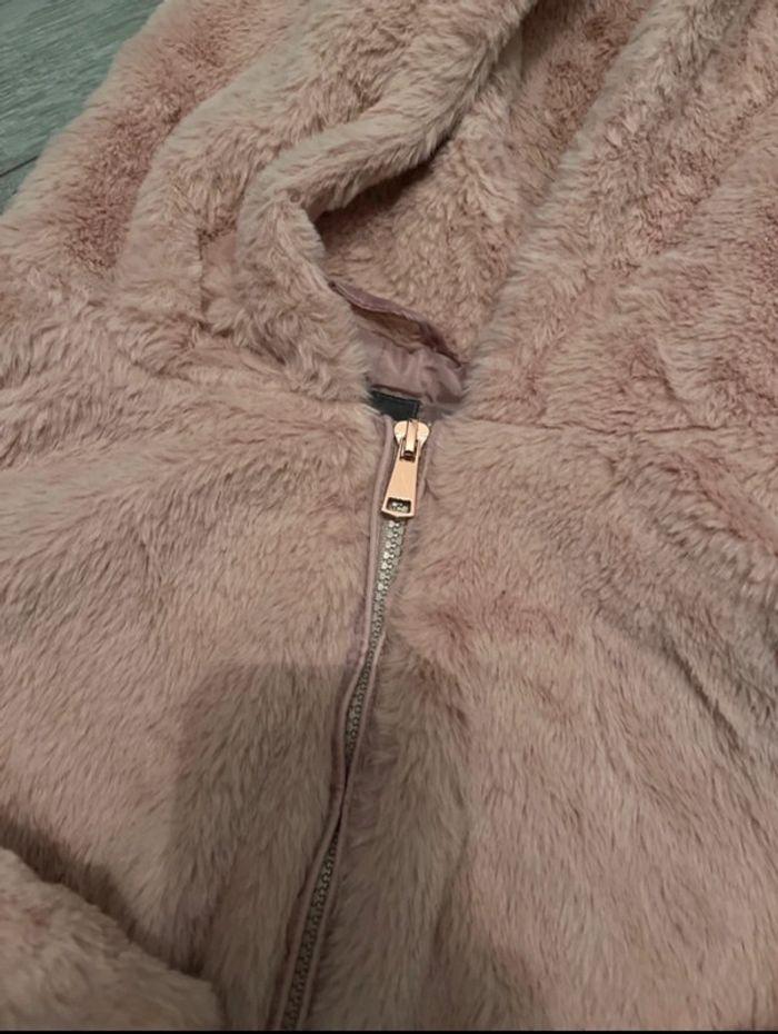 Blouson à capuche  tout doux rose fausse fourrure - photo numéro 2