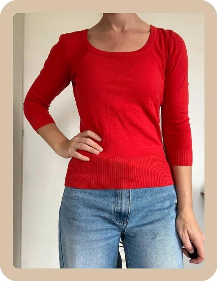 Pull fin court rouge H&M taille 36 💖 - photo numéro 2