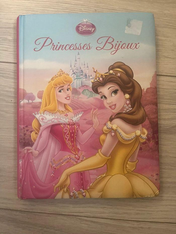 Livre Disney princesse bijoux - photo numéro 1