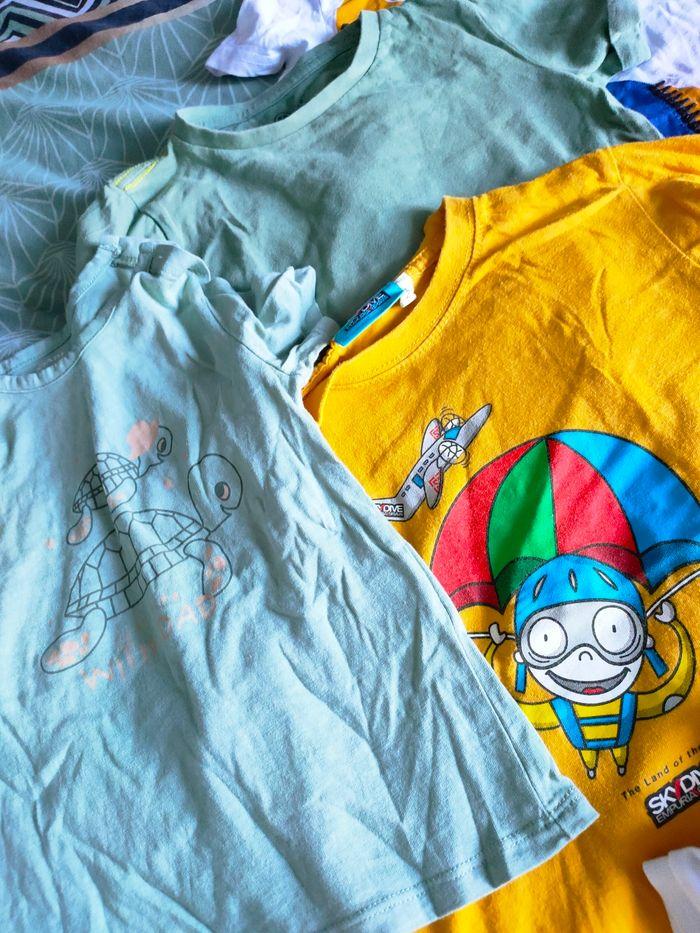 Gros lot t-shirt manches courtes 2 ans - photo numéro 6