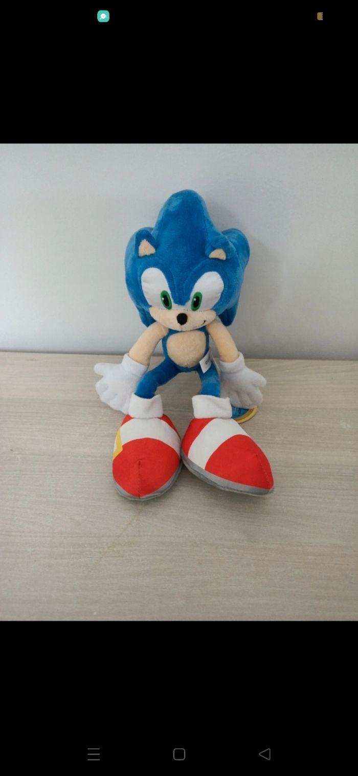 sonic peluche