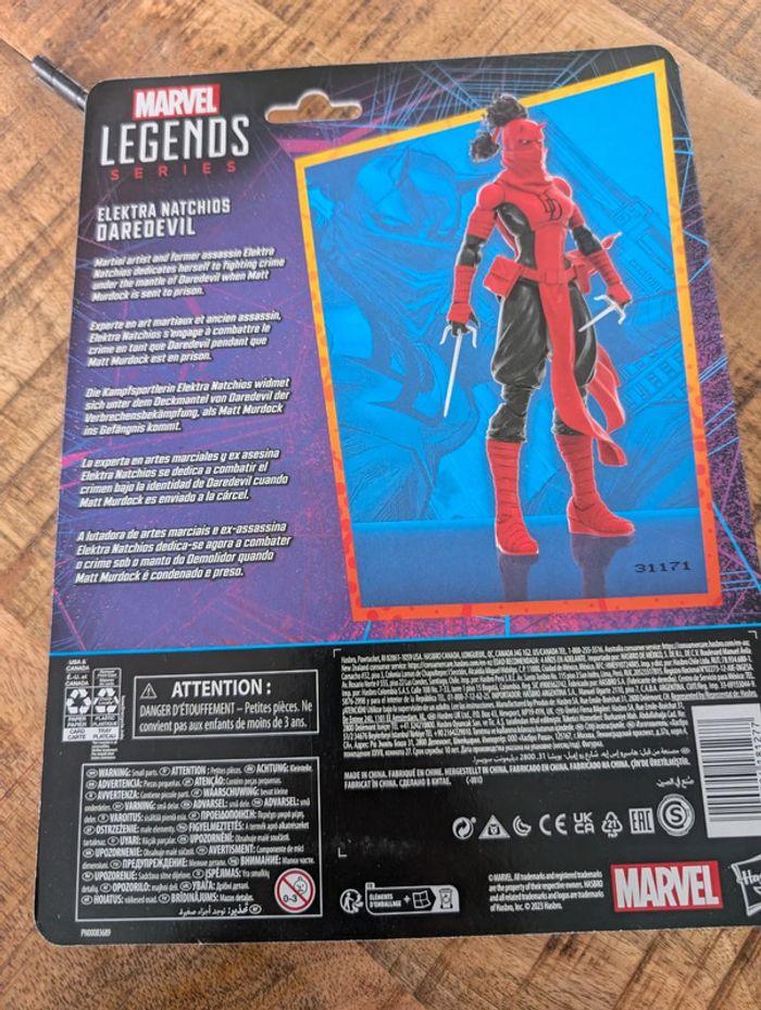 Marvel Spider-Man Hasbro Legends Series, Elektra Natchios Daredevil - photo numéro 2