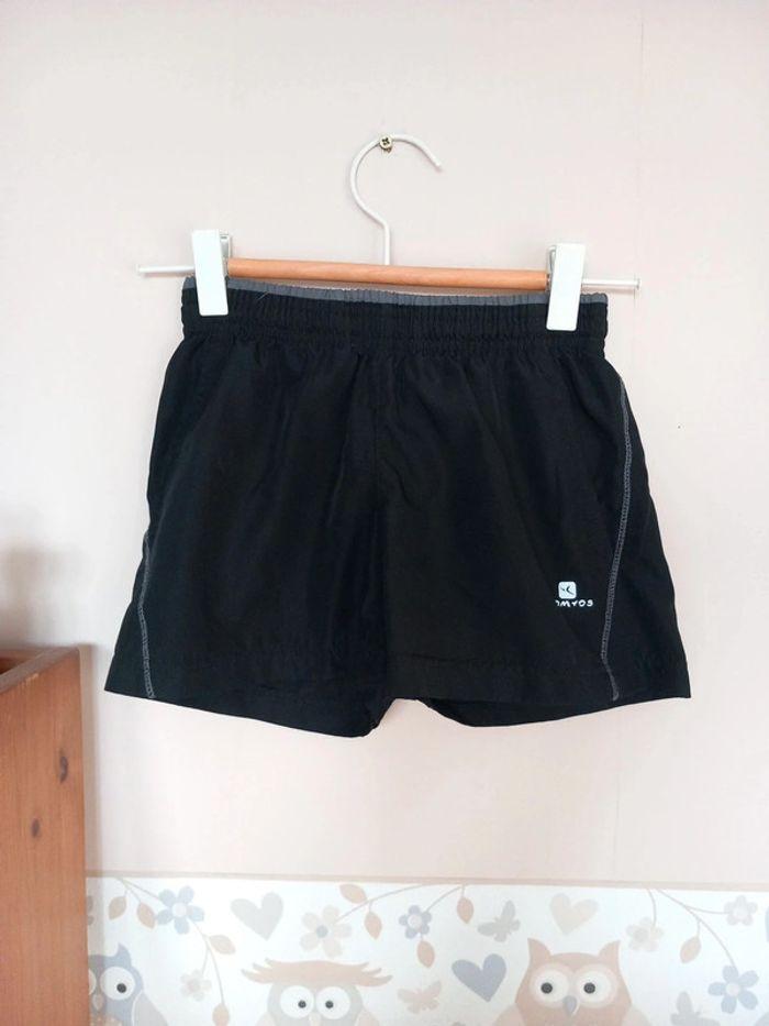 Short enfant, taille 5 ans