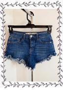 Beau mini-short Zara taille 34