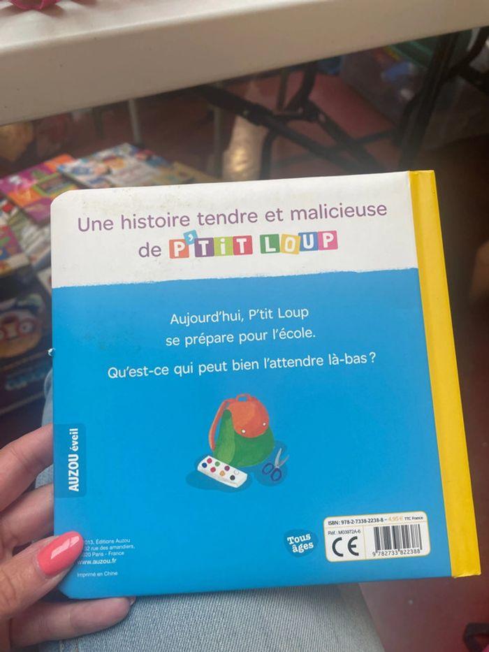 Livre petit loup rentre à l’école - photo numéro 2