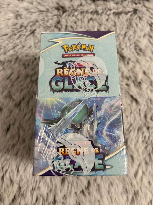 Demi-Display Pokémon 18 Boosters Règne de Glace - photo numéro 1