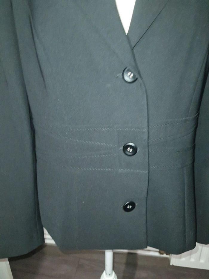 Veste tailleur - photo numéro 2