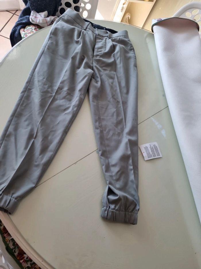 Pantalon neuf - photo numéro 2