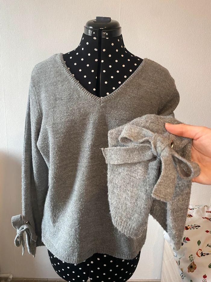 Pull col V avec noeud gris Bréal taille L/ 40 - photo numéro 3