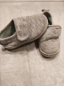 Chaussons fille gris pointure 22 scratch absorba