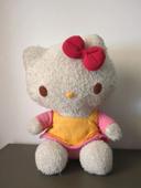 peluche Hello Kitty nakajima