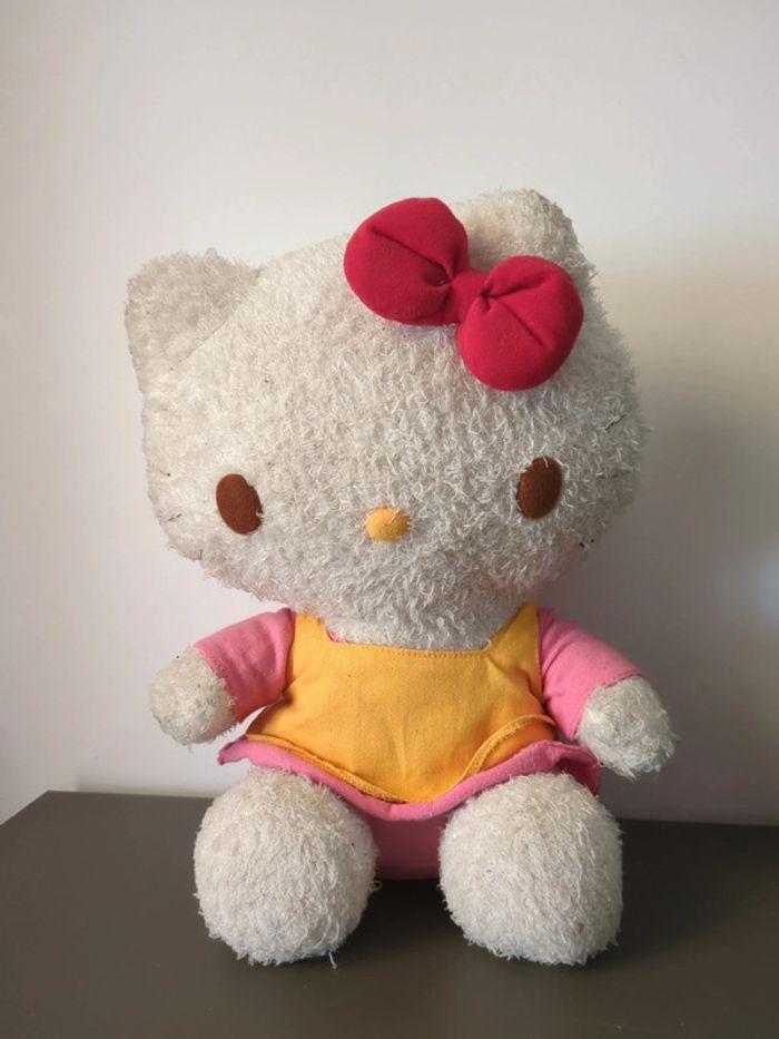 peluche Hello Kitty nakajima - photo numéro 1