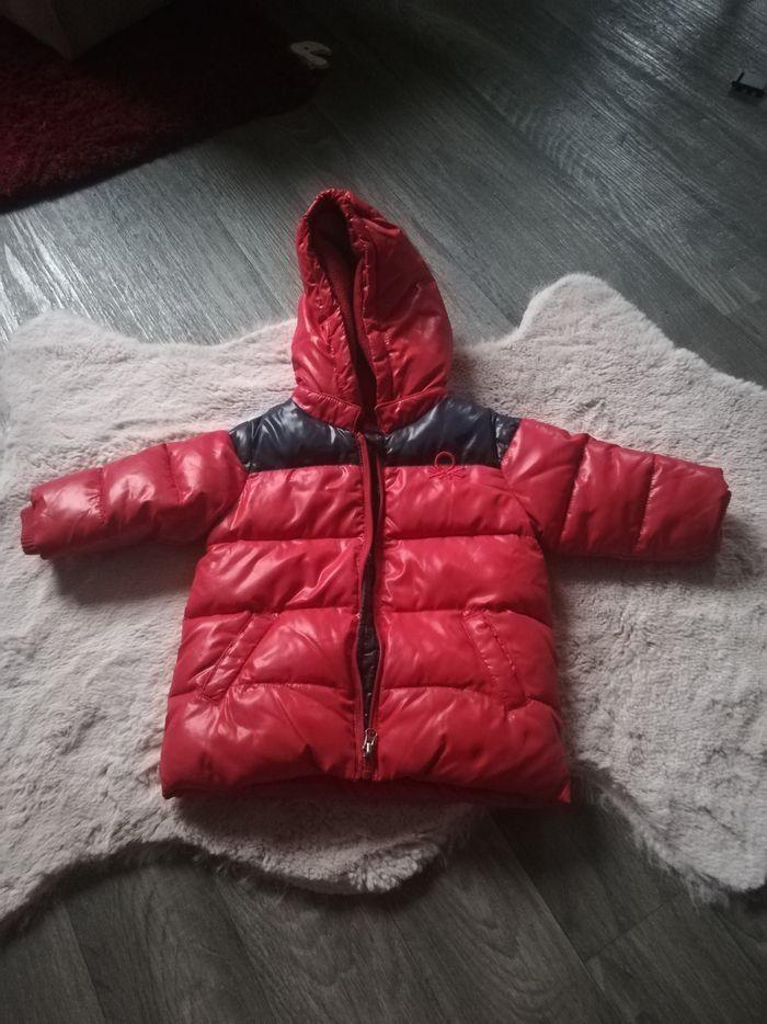 Manteau benetton. 6 à 9 mois