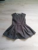 Robe fille. Taille 6 ans