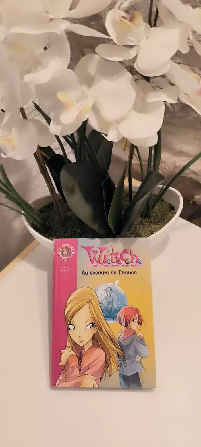 livre Witch Tome 4 - Au Secours De Taranee - Disney en tres bon etat - photo numéro 1