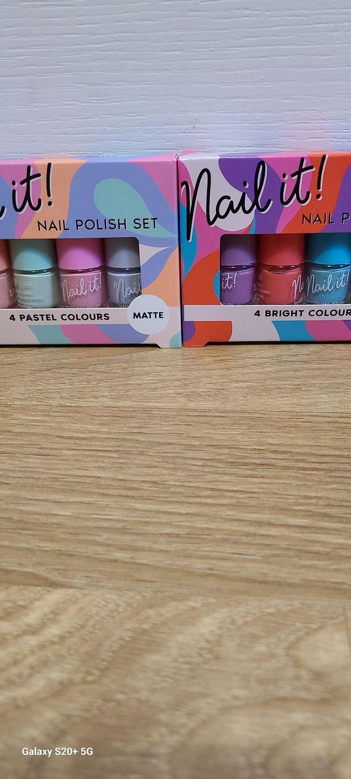 Lot de deux coffret vernis à ongles neuf - photo numéro 2