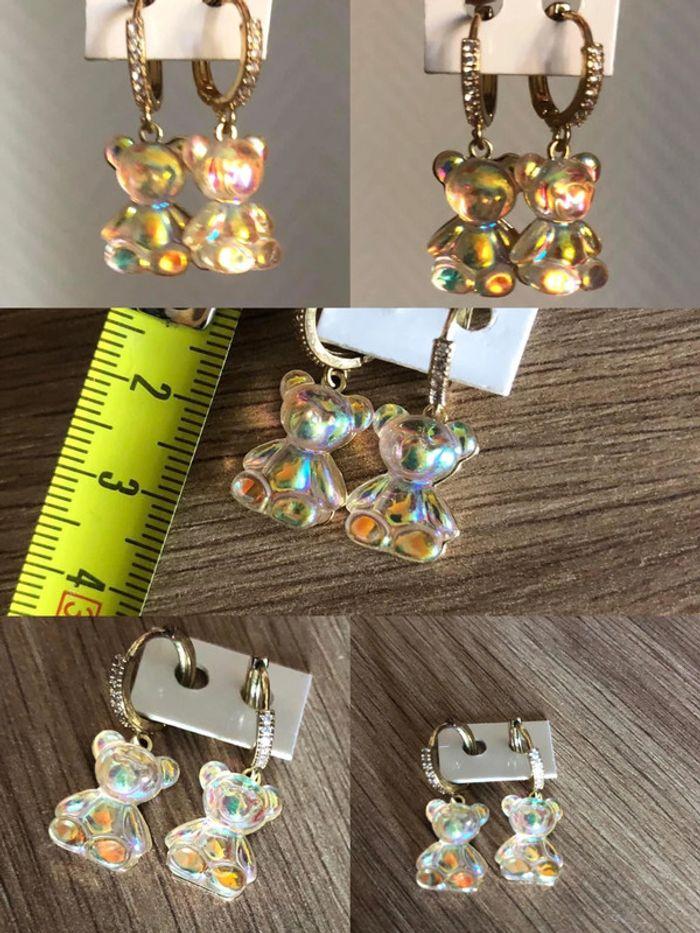 Lot de bijoux : deux paires de boucles d’oreilles et un collier - photo numéro 3