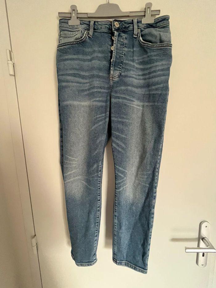 Jean bleu Forever 21 taille 44 - photo numéro 1