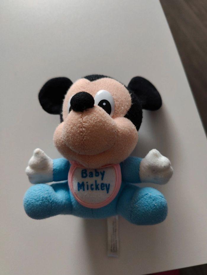 Peluche hochet Baby Mickey - photo numéro 4