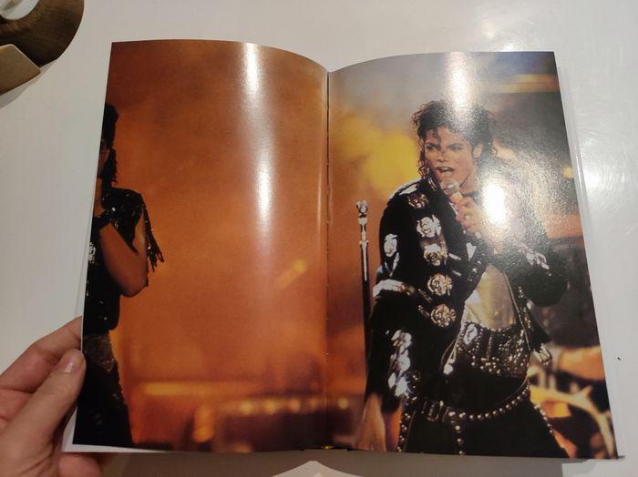 Livre Moon walk Michael Jackson collector - photo numéro 7