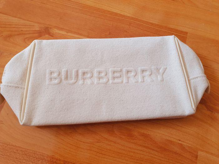 Trousse De Toilette "BURBERRY" en Toile Blanche neuve sous blister. - photo numéro 9