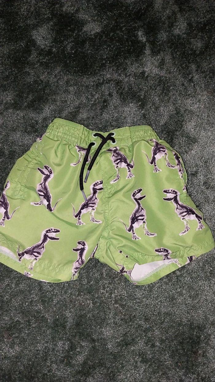 Lot de 2 shorts de bains - photo numéro 1