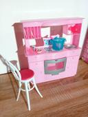 Meubles de Cuisine Barbie avec accessoires et chaise