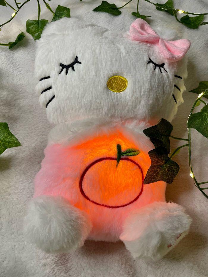 Peluche lumineuse respirante Hello Kitty - photo numéro 4