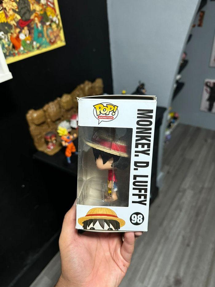 Funko Pop Monkey.D.Luffy 98 OG ( Cheveux brillants ) - One piece - photo numéro 4