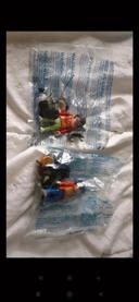 2 sachets playmobil personnages avec chiens neuf