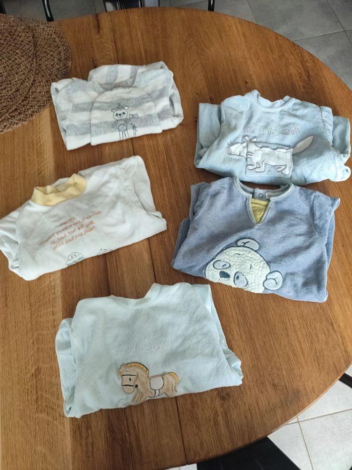 Lot de 6 pyjamas velours 6 mois - photo numéro 1