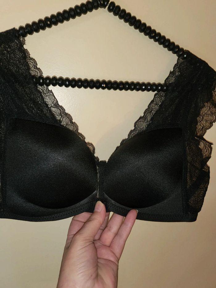 Soutien-gorge - photo numéro 1