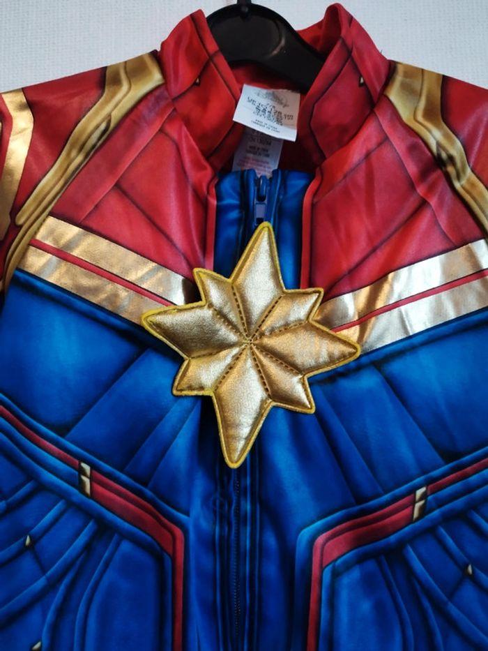 Costume déguisement 4 pièces Captain Marvel taille 7/8 ans - photo numéro 4