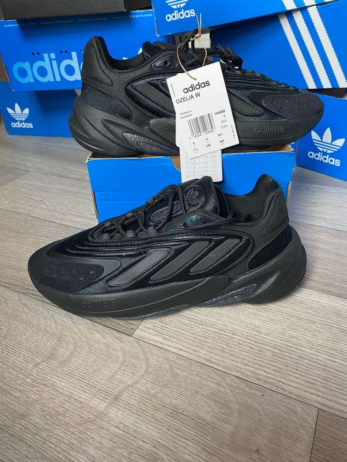 Baskets Adidas Ozelia 39 1/3 - photo numéro 1