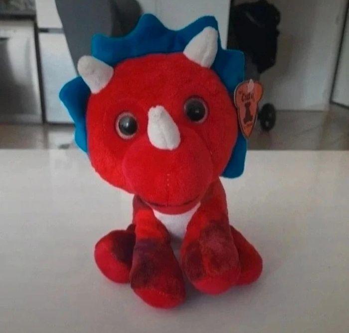 Peluche dinosaure