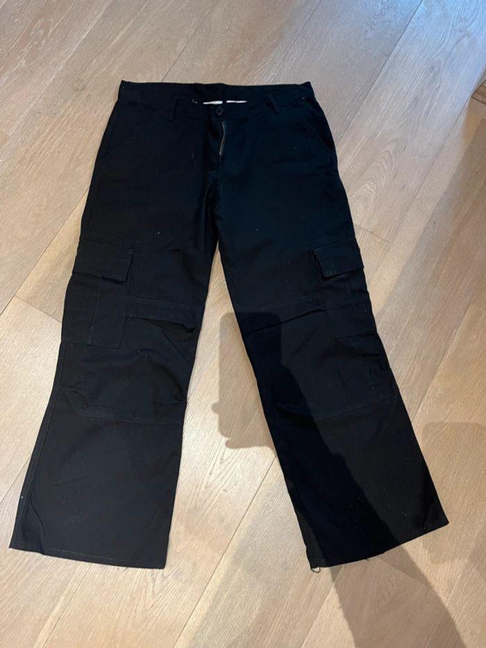 40 - Pantalon cargo noir - photo numéro 1