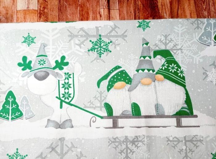 Tissu Coton de Noël Gnomes Gris Vert - photo numéro 2