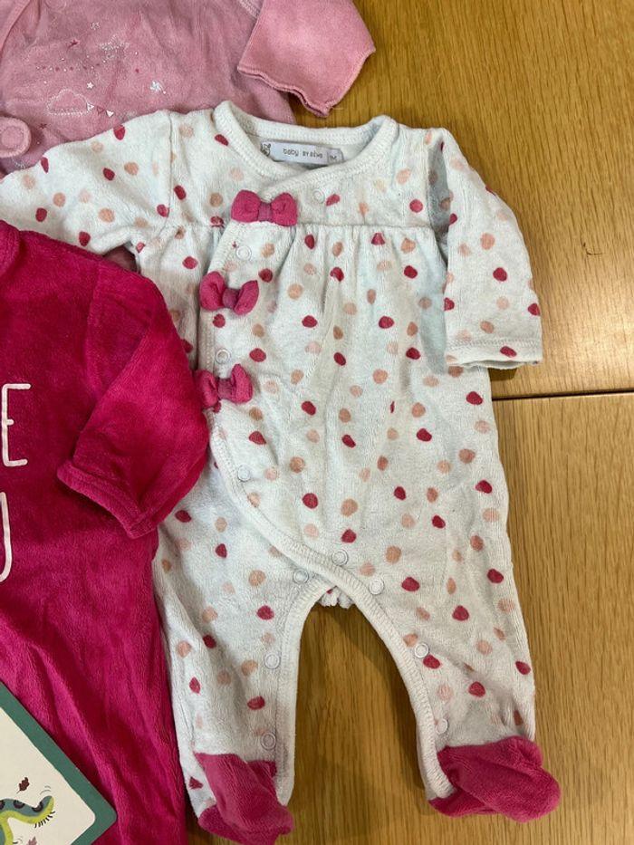 Lot  5 pyjamas une pièce fille 1 mois j1 - photo numéro 2