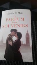 Livre le parfum de nos souvenirs  NEUF