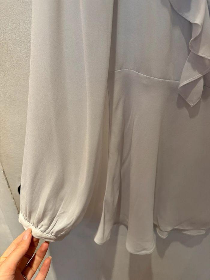 Blouse Claudie Pierlot blanche évasée Taille 38 - photo numéro 4