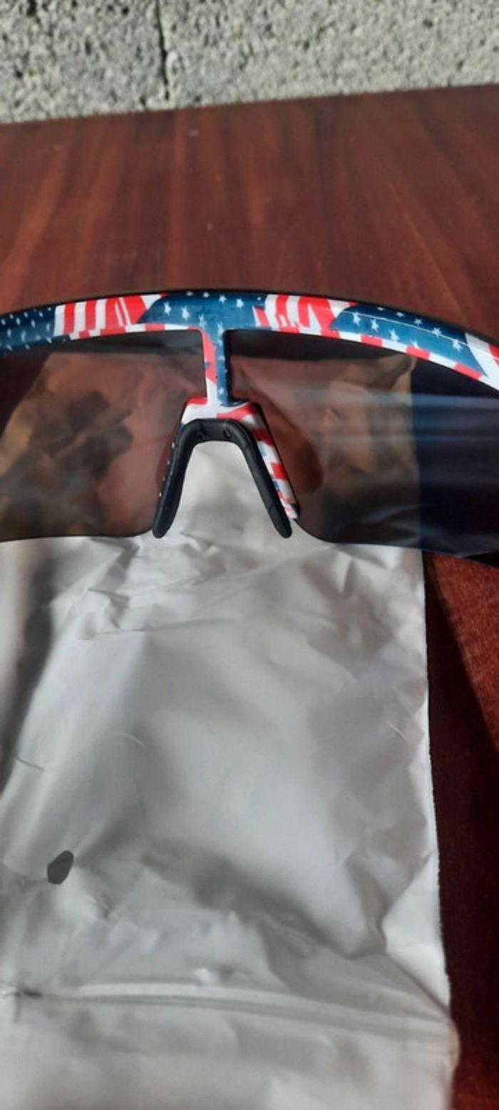 lunettes enfants Pit Viper
 drapeau USA

neuf - photo numéro 8