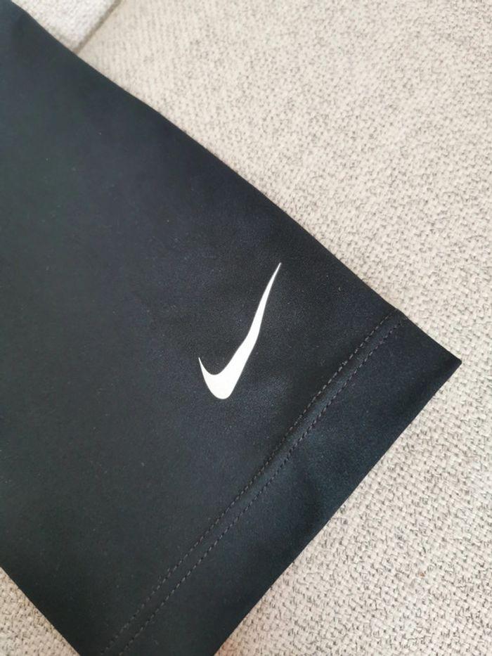 Legging de sport 3/4 noir Nike - photo numéro 2