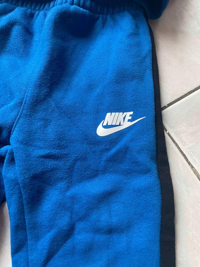 Ensemble nike bleu et noir 86/92 - photo numéro 2