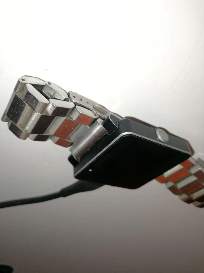 SmartWatch Sony (SW2) avec bracelet métal - photo numéro 2