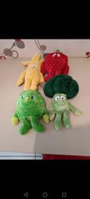 Lot de 4 peluches fruits et légumes