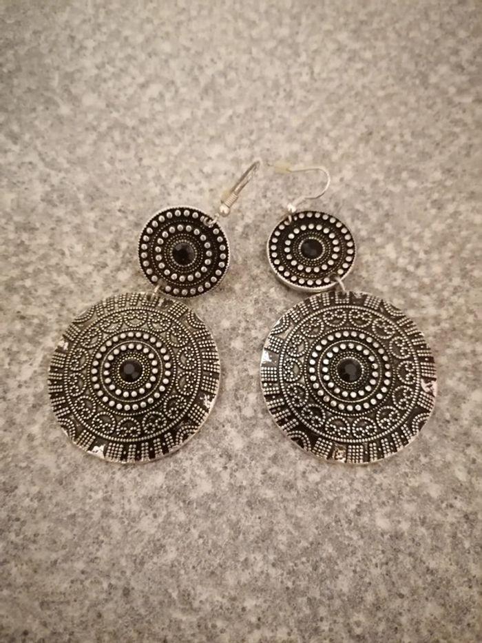 Grandes boucles d'oreilles argentées