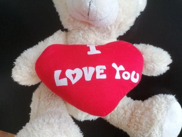 Ours en peluche blanc avec cœur rouge I love you - photo numéro 4